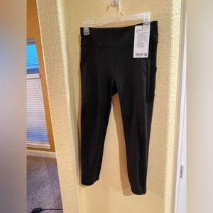 Lululemon invigorate HR crop